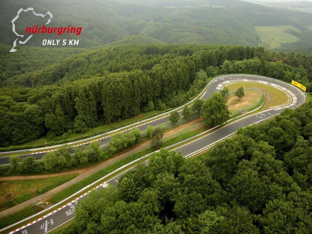 Вілла Waldhaus Nearby Nuerburgring Bongard Екстер'єр фото